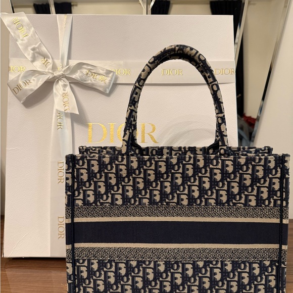 Dior Medium Book Tote - Picture 2 of 12